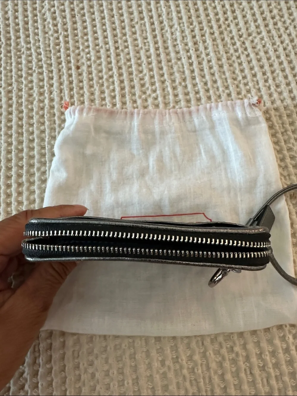Y2K NWOT, never used.  Coach Poppy Signature Lurex Metallic Wristlet.